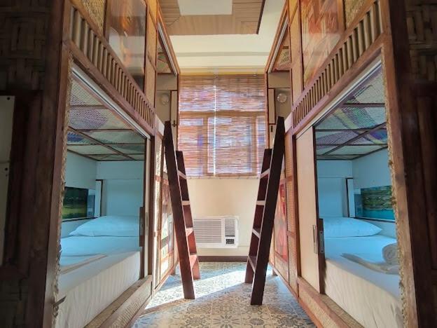 Balai Balai Capsule Hotel 宿务 外观 照片